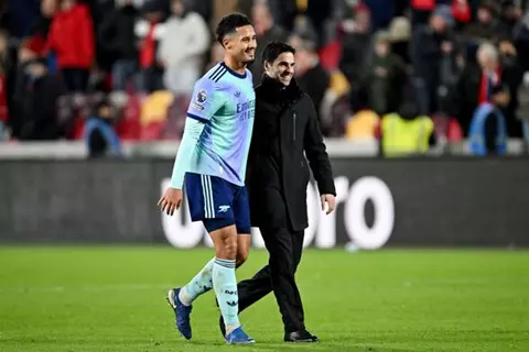 بعد رحيل نوانيري لمارسيليا.. أرتيتا: نرغب في تكرار تجربة ساليبا
